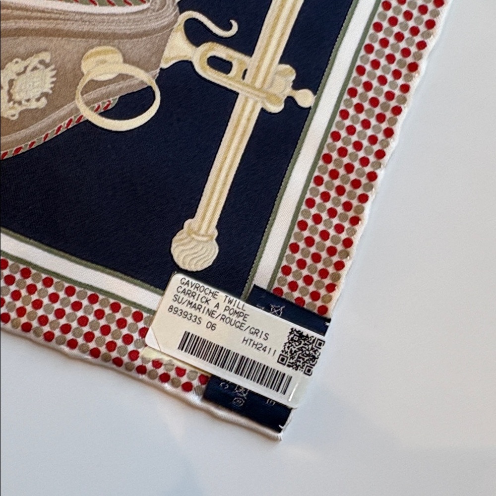 Brand new with tag hermes scarf 45 carrick a pompe marine - Picture 4 of 5